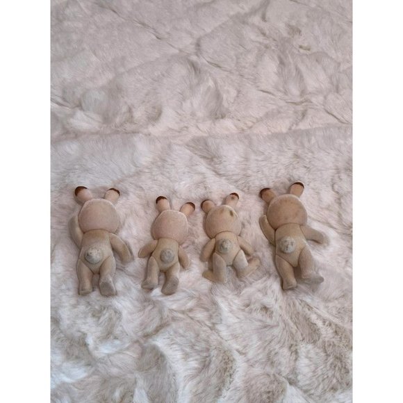 Calico Critters Sylvanian families Hopscotch Bunny 4 Rabbits - Picture 2 of 2